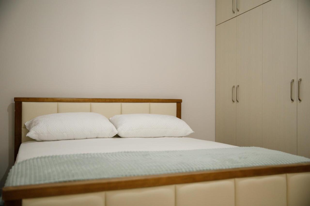 Logli Apartments ジロカストラ エクステリア 写真