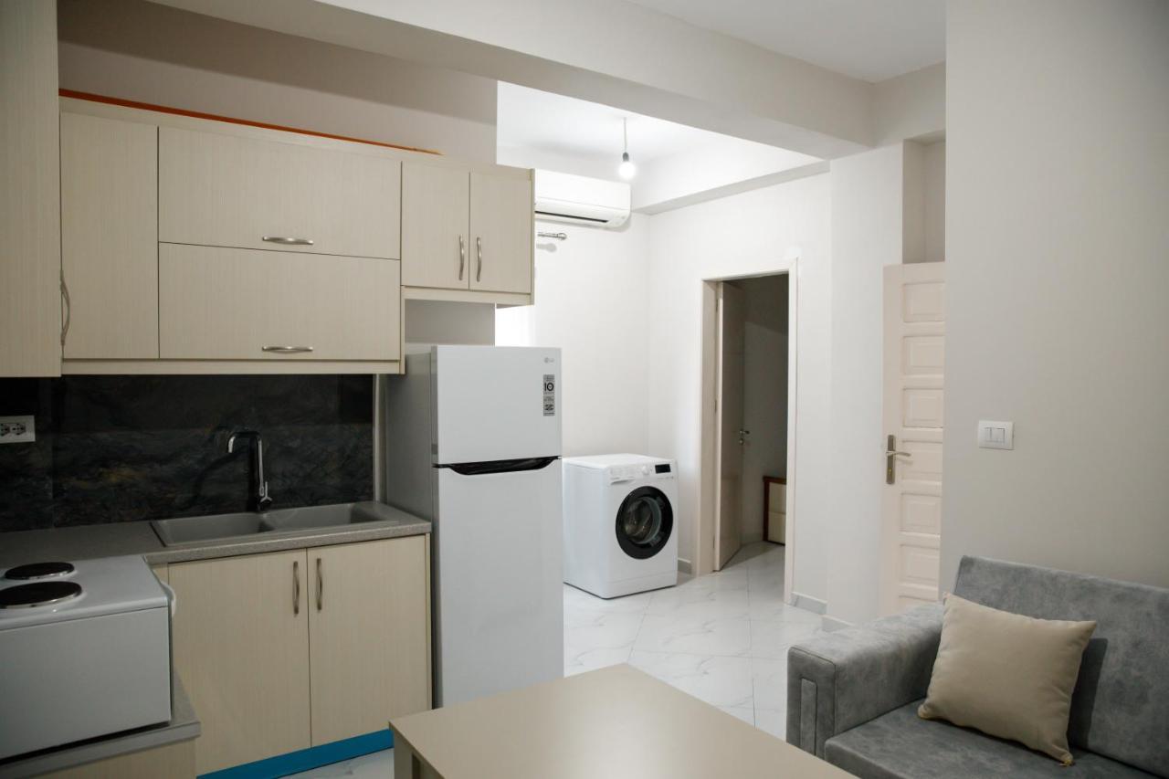 Logli Apartments ジロカストラ エクステリア 写真